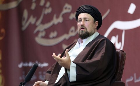 غاصب اسرائیل پر فتح کی ایک اہم وجہ؛ رہبرِ انقلاب کا مبارک وجود ہے