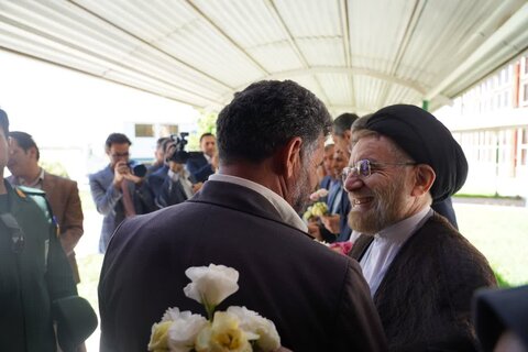 تصاویر آیین بدرقه اعزام حجاج لرستانی به سرزمین وحی از فرودگاه بین المللی خرم آباد