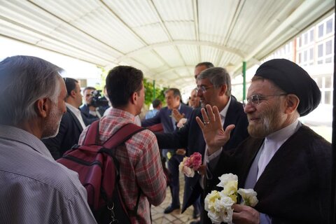 تصاویر آیین بدرقه اعزام حجاج لرستانی به سرزمین وحی از فرودگاه بین المللی خرم آباد