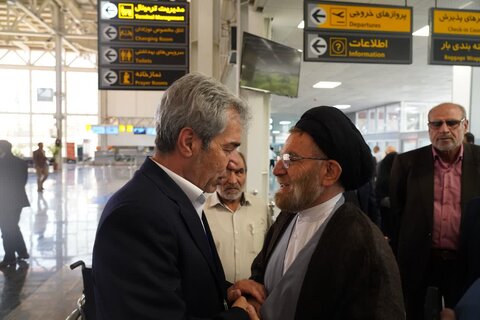 تصاویر آیین بدرقه اعزام حجاج لرستانی به سرزمین وحی از فرودگاه بین المللی خرم آباد