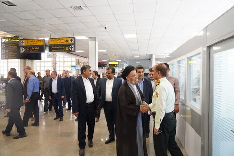 تصاویر آیین بدرقه اعزام حجاج لرستانی به سرزمین وحی از فرودگاه بین المللی خرم آباد