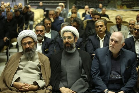 تصاویر/ مراسم ترحیم حجت الاسلام و المسلمین  یوسف پور در مسجد نور تهران