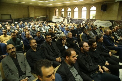 تصاویر/ مراسم ترحیم حجت الاسلام و المسلمین  یوسف پور در مسجد نور تهران