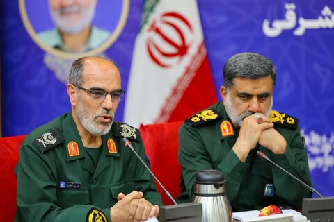 تصاویر | نشست روشنگری و بصیرتی ائمه جمعه استان و علمای شاخص تبریز در سپاه عاشورا