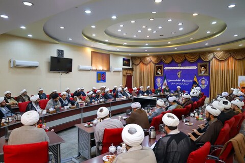 تصاویر | نشست روشنگری و بصیرتی ائمه جمعه استان و علمای شاخص تبریز در سپاه عاشورا