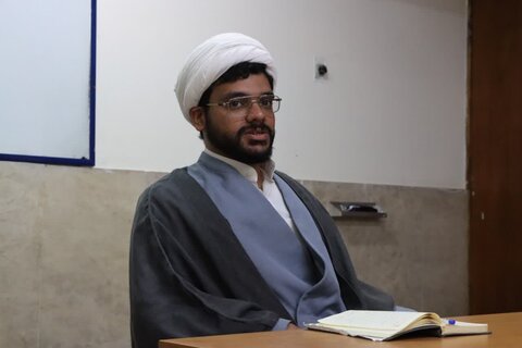 تصاویر/ جلسه هماهنگی خادمین طرح ولایت طلاب در موسسه آموزشی و پژوهشی امام خمینی(ره)