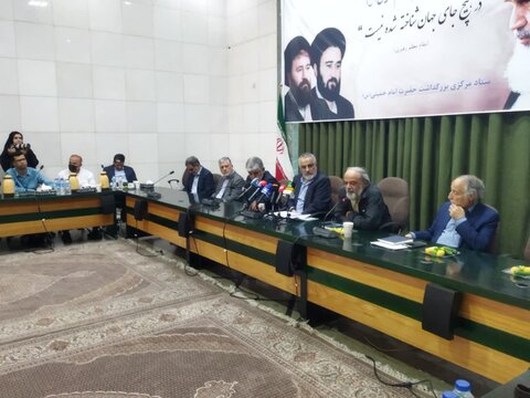 تصاویر/ نشست تشریح برنامه های سالگرد رحلت رهبر کبیر انقلاب در حرم امام خمینی(ره)