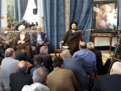 تصاویر/ نشست هم اندیشی مسئولان ستاد مرکزی بزرگداشت امام خمینی(ره)