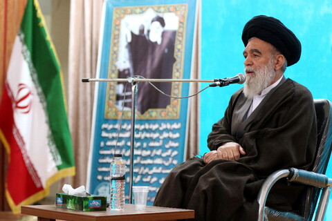 تصاویر/ اولین اجلاسیه سراسری «ایمان و امید امام خمینی(ره) در اندیشه امام خامنه ای»