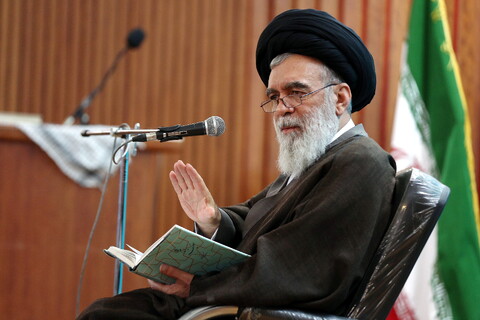 تصاویر/ اولین اجلاسیه سراسری «ایمان و امید امام خمینی(ره) در اندیشه امام خامنه ای»