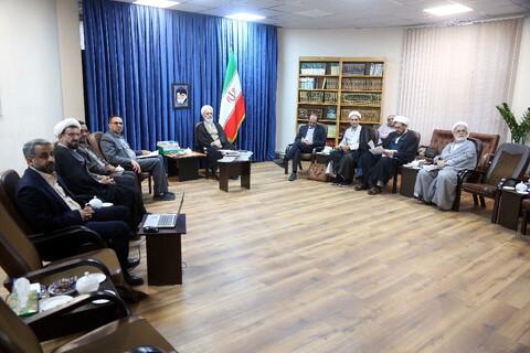 تصاویر/ دیدار اعضاء دبیرخانه کنگره بین المللی علامه بهابادی یزدی با مدیر حوزه های علمیه