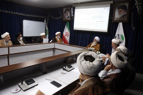 تصاویر/ نشست شورای علمی کنگره امناء الرسل