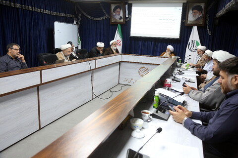 تصاویر/ نشست شورای علمی کنگره امناء الرسل