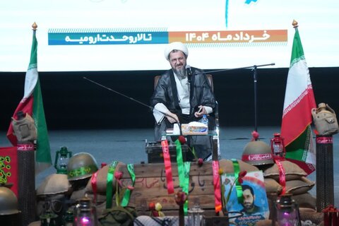 تصاویر/ مراسم تکریم همسران شهدای آذربایجان‌غربی