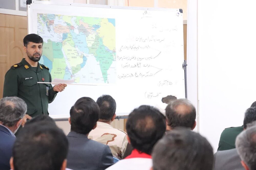 تصاویر/ جلسه قرارگاه جهاد تببین در شهرستان مهران تصاویر/ جلسه قرارگاه جهاد تببین در شهرستان مهران