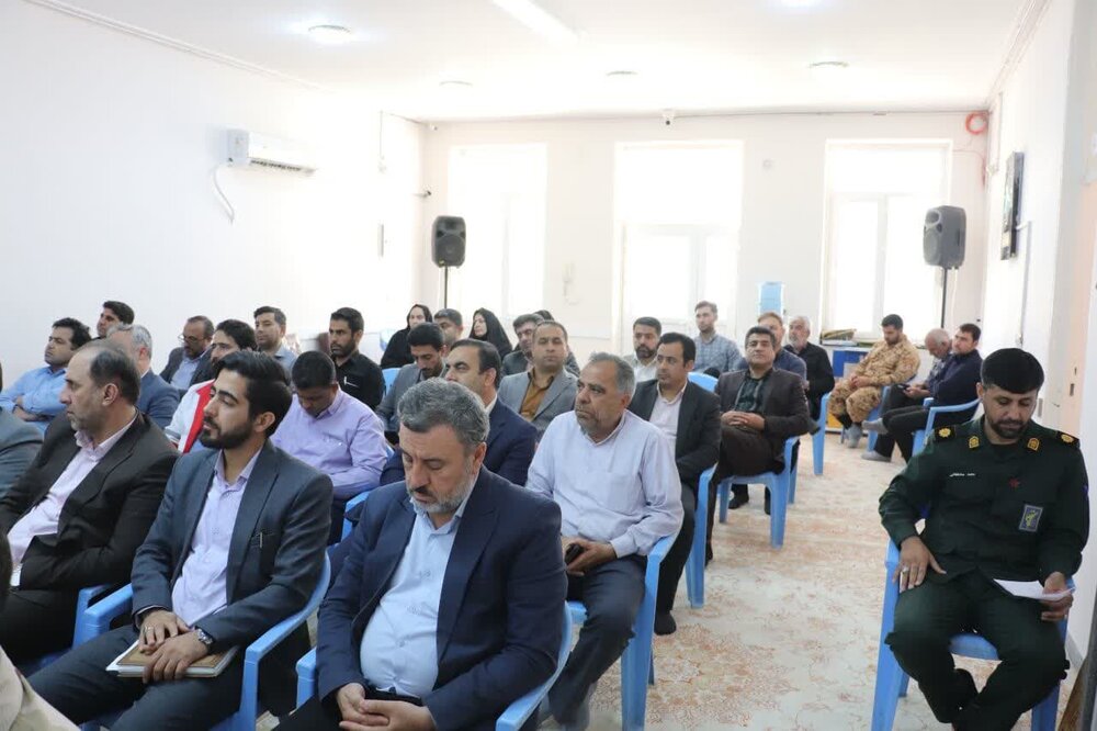 تصاویر/ جلسه قرارگاه جهاد تببین در شهرستان مهران تصاویر/ جلسه قرارگاه جهاد تببین در شهرستان مهران