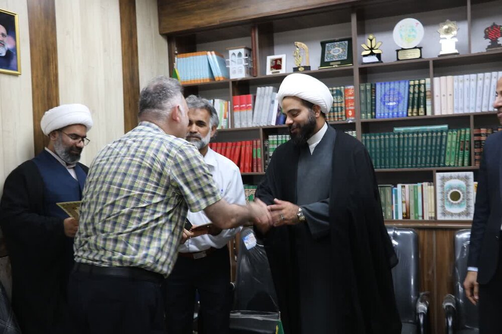 امام جمعه شهرستان خمیر از خدمات گروه جهادی پزشکی موسسه راه ایمان قدردانی کرد+تصاویر