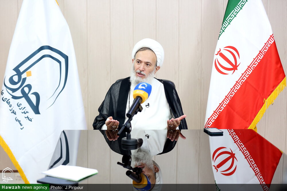 فیلم | جایگاه مهم حوزه‌های علمیه در منظومه فکری حضرت امام(ره)