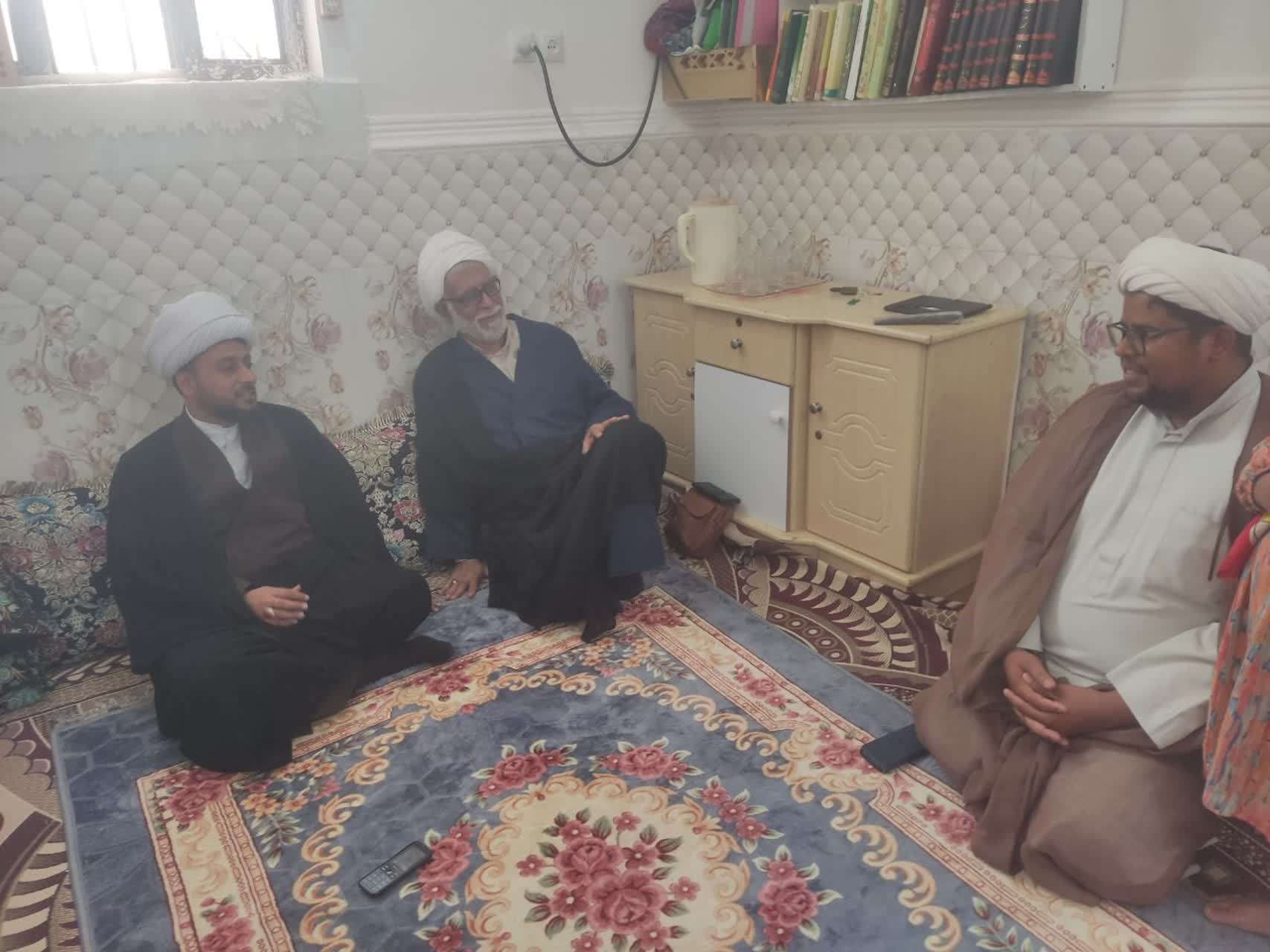 بازدید معاون تبلیغ و امور فرهنگی حوزه علمیه استان هرمزگان از مبلغین شهرستان میناب