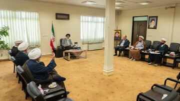 تصاویر/ برگزاری نشست منطقه‌ای ائمه جمعه شرق استان البرز