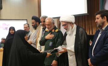 تصاویر/ گردهمایی خانواده خادمین حسینی در بوشهر