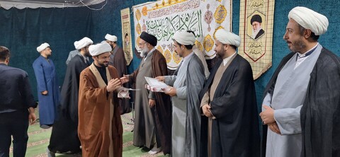 ممتازین پایه ۱ تا ۱۰ مدرسه علمیه علی بن موسی الرضا (ع)  یاسوج تجلیل شد