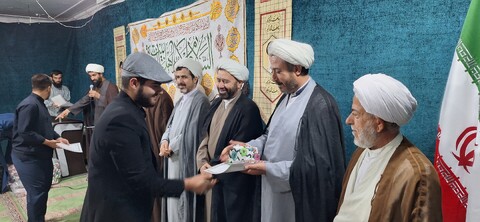 ممتازین پایه ۱ تا ۱۰ مدرسه علمیه علی بن موسی الرضا (ع)  یاسوج تجلیل شد