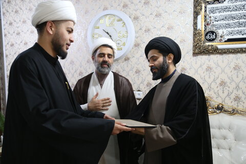 تصاویر/عرض تسلیت ودیدارکادر مرکز مدیریت حوزه علمیه استان خوزستان با خانواده مرحوم حجت الاسلام والمسلمین لویمی