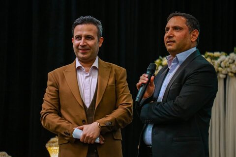 تصاویر/ جشن ازدواج بیش از ۱۵۰ زوج جوان در تالار شهرِ کاشان