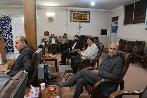 تصاویر / / آیین تکریم و معارفه مدیر دفتر نمایندگی کانون‌های خدمت آستان قدس رضوی استان همدان