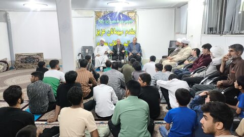 اردوی زیارتی و سیاحتی طلاب مدرسه علمیه ثامن الائمه(ع) حاجی‌آباد به مشهد مقدس