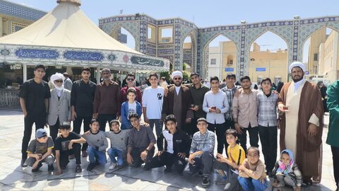اردوی زیارتی و سیاحتی طلاب مدرسه علمیه ثامن الائمه(ع) حاجی‌آباد به مشهد مقدس