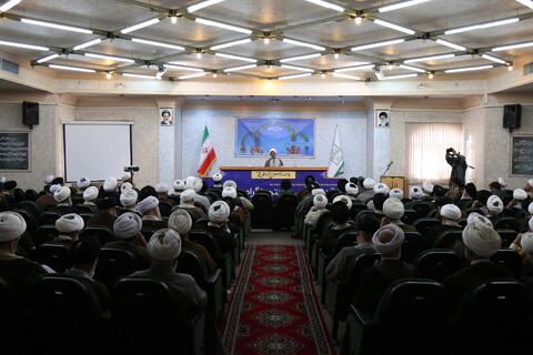 تصاویر/ گردهمایی ائمه جماعات مساجد استان قم