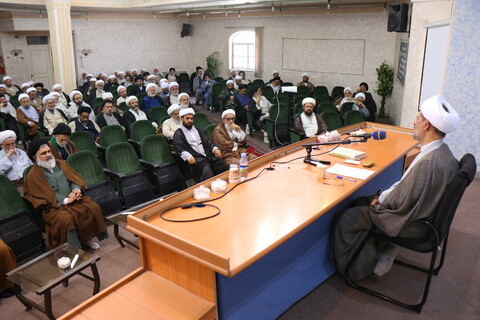 تصاویر/ گردهمایی ائمه جماعات مساجد استان قم