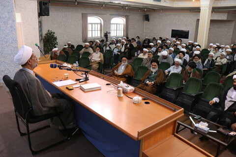 تصاویر/ گردهمایی ائمه جماعات مساجد استان قم