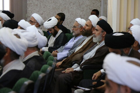 تصاویر/ گردهمایی ائمه جماعات مساجد استان قم