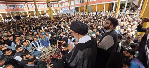 مرحوم آیت اللہ آغا سید محمد باقر ؒ الموسوی کے چہلم کے مناسبت سے مرکزی امام باڑہ بڈگام میں مجلس عزا