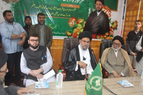 مرحوم آیت اللہ آغا سید محمد باقر ؒ الموسوی کے چہلم کے مناسبت سے مرکزی امام باڑہ بڈگام میں مجلس عزا