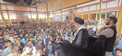 مرحوم آیت اللہ آغا سید محمد باقر ؒ الموسوی کے چہلم کے مناسبت سے مرکزی امام باڑہ بڈگام میں مجلس عزا