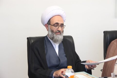 تصاویر / جلسه شور ای حوزه علمیه استان قزوین با حضور مدیر منطقه ۲ حوزه قائم مقام امور استانها ی حوزه های علمیه کشور