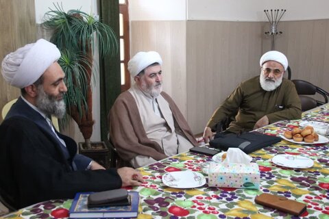 تصاویر / بازدید مدیر منطقه ۲ حوزه قائم مقام امور استانها ی حوزه های علمیه کشور از مدرسه علمیه شیخ الاسلام قزوین