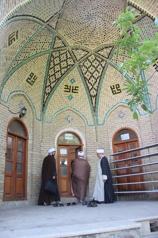 تصاویر / بازدید مدیر منطقه ۲ حوزه قائم مقام امور استانها ی حوزه های علمیه کشور از مدرسه علمیه شیخ الاسلام قزوین