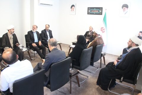 تصاویر / نشست هماهنگی برنامه های جشن غدیر در استان قزوین