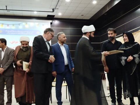 تصاویر تجلیل از زوجین موفق و فعالان حوزه ازدواج در دلفان