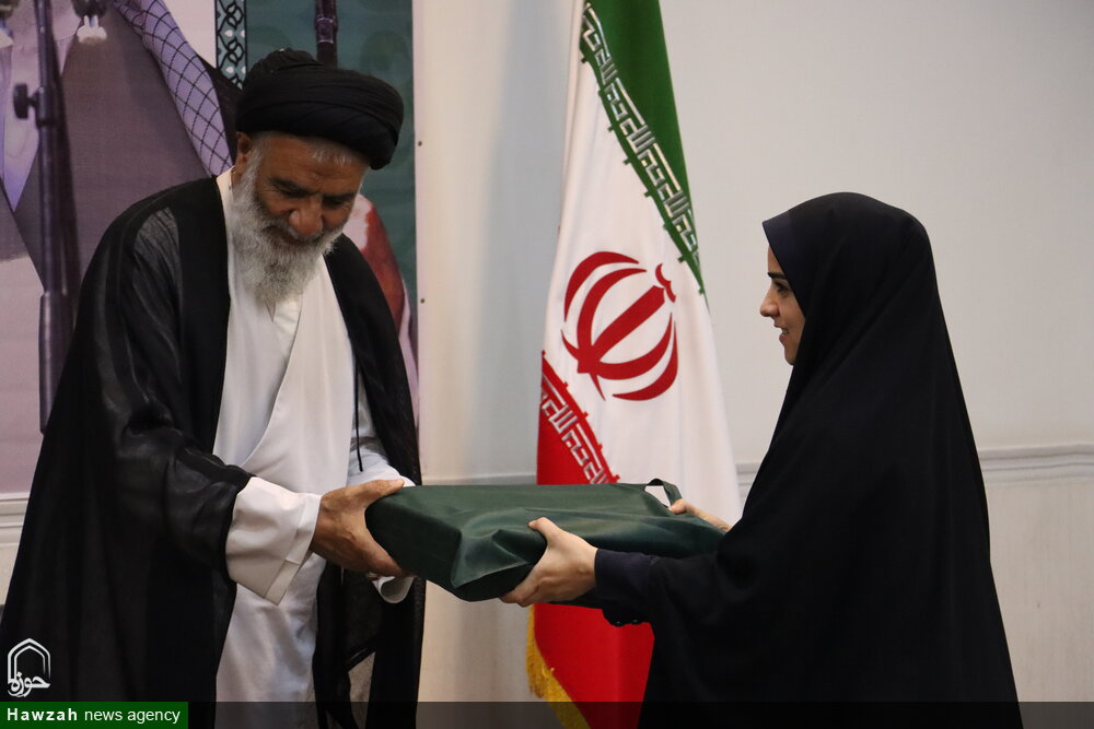 مراسم قدردانی از فعالین و عوامل قرآنی آموزش و پرورش ناحیه دو اهواز