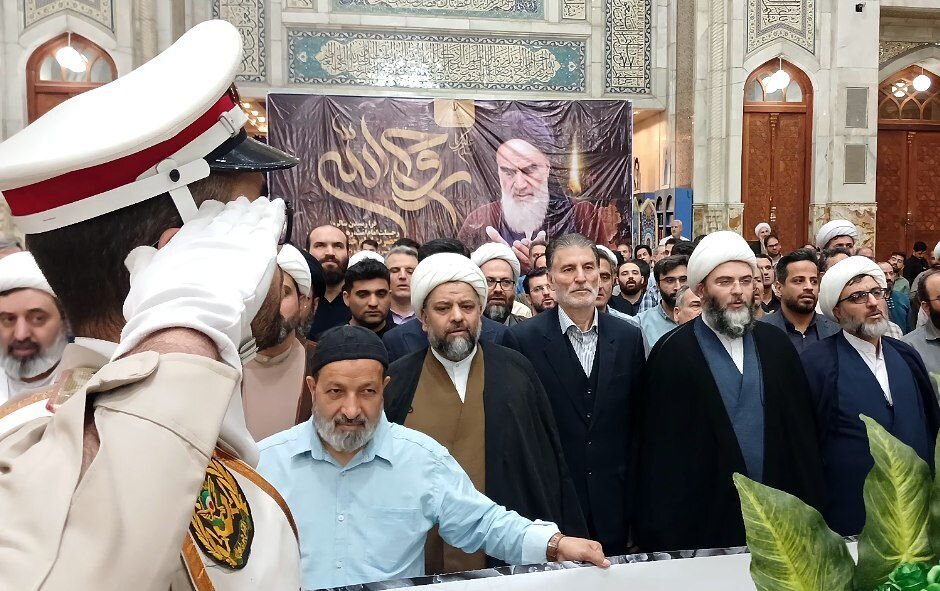 تجدید میثاق رئیس و کارکنان سازمان تبلیغات اسلامی با آرمان‌های امام خمینی(ره)