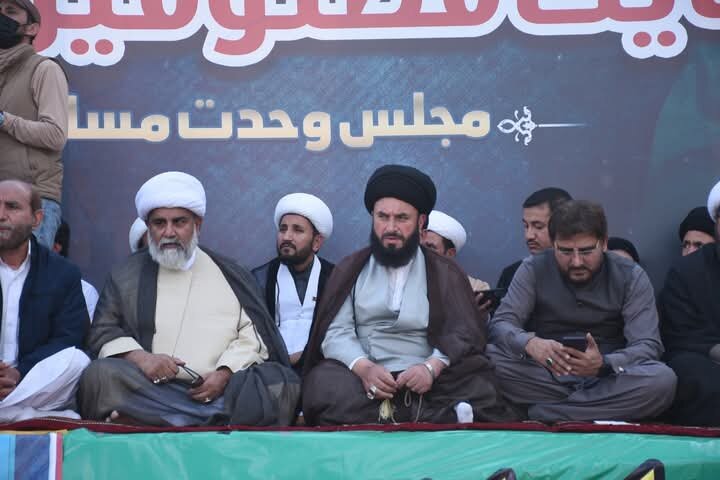 نشست تکریم شهدا در شهر سکردو؛ مردم گلگت بلتستان بر دفاع از حقوق خود تأکید کردند