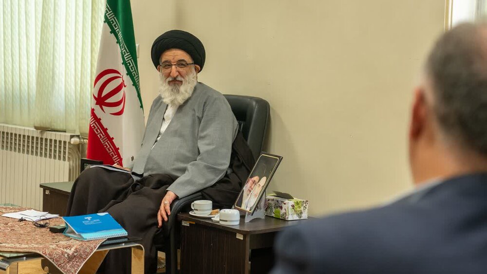 تصاویر| برگزاری نشست منطقهای ائمه جمعه شرق استان البرز تصاویر| برگزاری نشست منطقهای ائمه جمعه شرق استان البرز