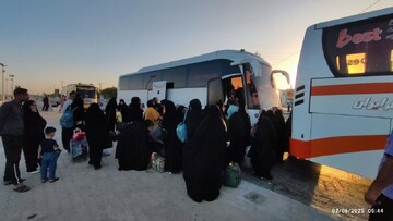 ۳۳۵ نفر از شهرستان گناوه به حرم مطهر امام خمینی(ره) اعزام شدند