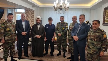 تصاویر/ دیدار امام جمعه شهرستان خوی با جانباز و آزاده